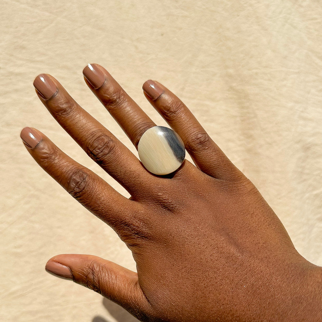 Medium Horn Ring